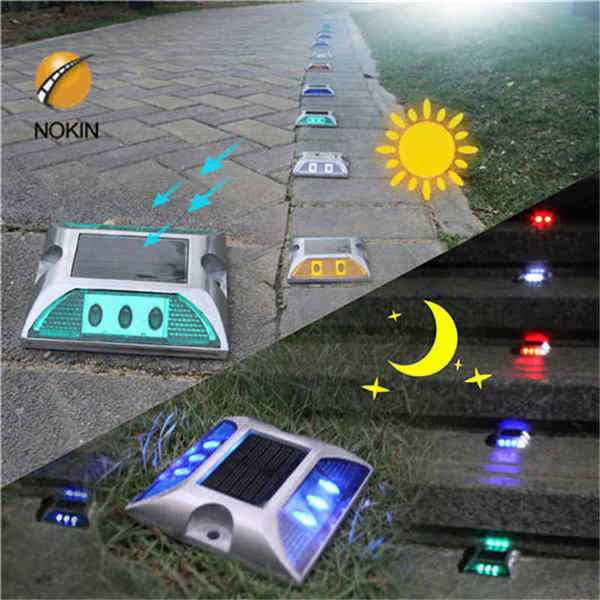 Round Solar Road Stud For Pedestrian Crossing In Japan 